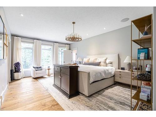 137 Wood Buffalo Way, Fort Mcmurray, AB - Indoor Photo Showing Bedroom