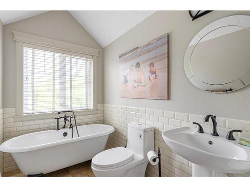 137 Wood Buffalo Way, Fort Mcmurray, AB - Indoor Photo Showing Bathroom