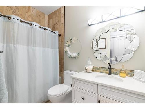 137 Wood Buffalo Way, Fort Mcmurray, AB - Indoor Photo Showing Bathroom