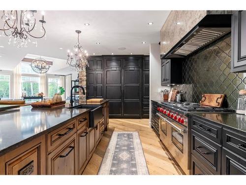 137 Wood Buffalo Way, Fort Mcmurray, AB - Indoor Photo Showing Kitchen With Upgraded Kitchen