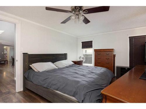 182 Cedar Street, Fort Mcmurray, AB - Indoor Photo Showing Bedroom