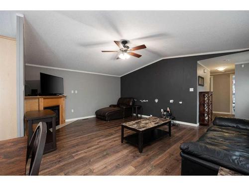 182 Cedar Street, Fort Mcmurray, AB - Indoor