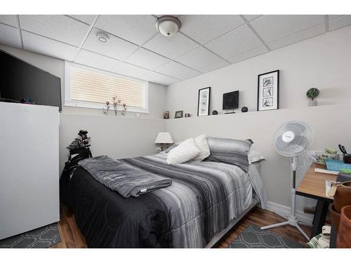 180 Mountain Avens Crescent, Fort Mcmurray, AB - Indoor Photo Showing Bedroom