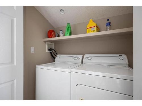 180 Mountain Avens Crescent, Fort Mcmurray, AB - Indoor Photo Showing Laundry Room