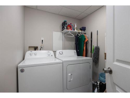 180 Mountain Avens Crescent, Fort Mcmurray, AB - Indoor Photo Showing Laundry Room