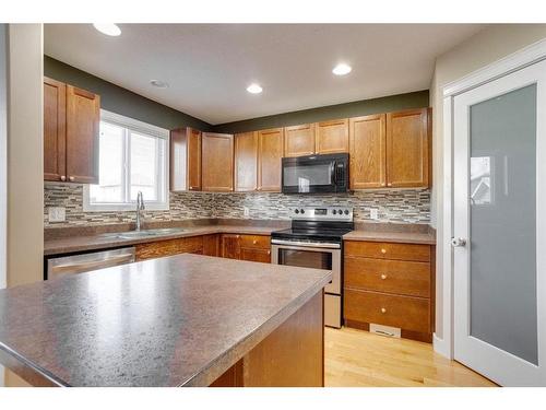 109 Huckleberry Street, Fort Mcmurray, AB - Indoor Photo Showing Kitchen