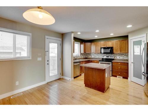 109 Huckleberry Street, Fort Mcmurray, AB - Indoor Photo Showing Kitchen