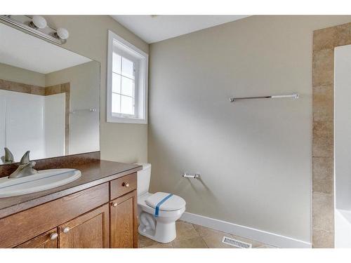 109 Huckleberry Street, Fort Mcmurray, AB - Indoor Photo Showing Bathroom