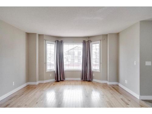 109 Huckleberry Street, Fort Mcmurray, AB - Indoor Photo Showing Other Room