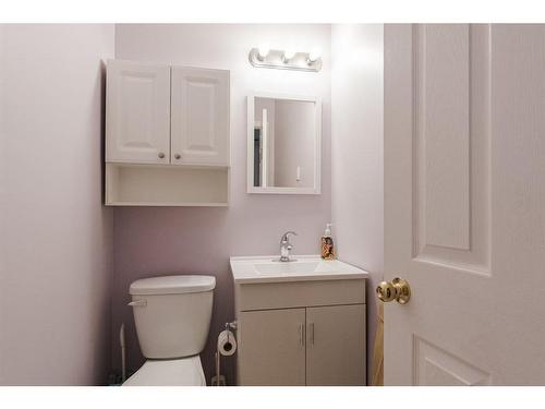 180 Webb Drive, Fort Mcmurray, AB - Indoor Photo Showing Bathroom