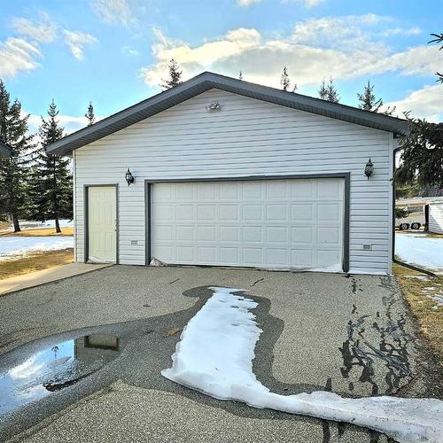 103 Laura'S Spruce Dr, Lac La Biche, AB - Outdoor