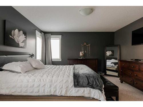 135 Crane Place, Fort Mcmurray, AB - Indoor Photo Showing Bedroom