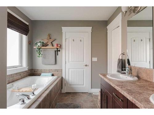 135 Crane Place, Fort Mcmurray, AB - Indoor Photo Showing Bathroom