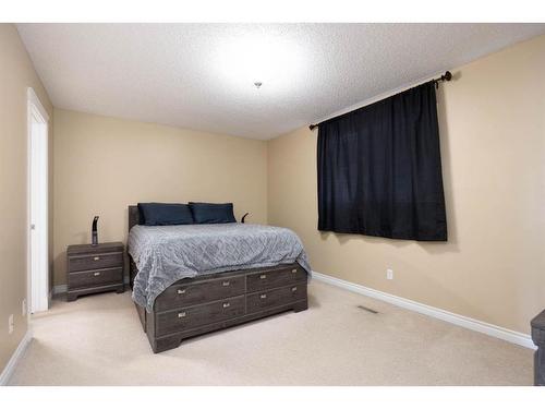 108 Swanson Crescent, Fort Mcmurray, AB - Indoor Photo Showing Bedroom