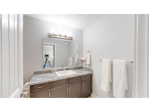 836 Athabasca Avenue, Fort Mcmurray, AB - Indoor Photo Showing Bathroom