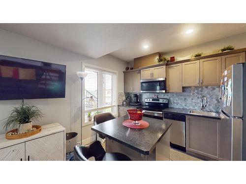 836 Athabasca Avenue, Fort Mcmurray, AB - Indoor Photo Showing Kitchen