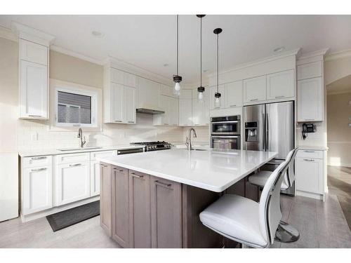 136 Gravelstone Road, Fort Mcmurray, AB - Indoor Photo Showing Kitchen With Upgraded Kitchen