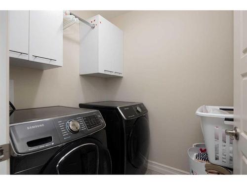 136 Gravelstone Road, Fort Mcmurray, AB - Indoor Photo Showing Laundry Room