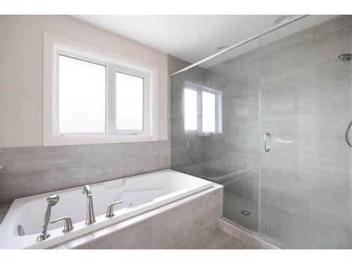 136 Gravelstone Road, Fort Mcmurray, AB - Indoor Photo Showing Bathroom