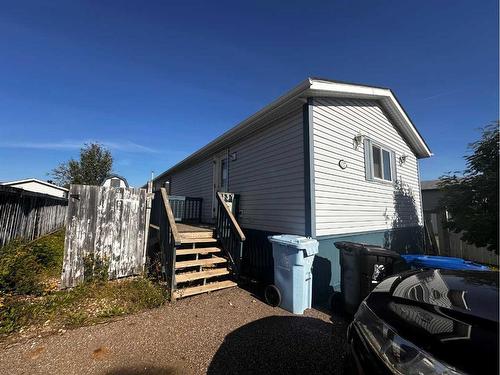 137 Mitchell Drive Ne, Fort Mcmurray, AB - Outdoor With Exterior