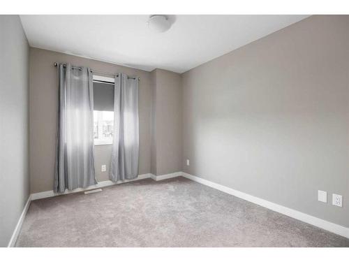 105-401 Athabasca Avenue, Fort Mcmurray, AB - Indoor Photo Showing Other Room