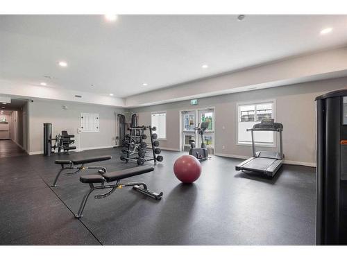 105-401 Athabasca Avenue, Fort Mcmurray, AB - Indoor Photo Showing Gym Room