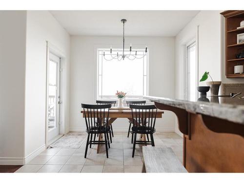 133 Gravelstone Way, Fort Mcmurray, AB - Indoor Photo Showing Dining Room