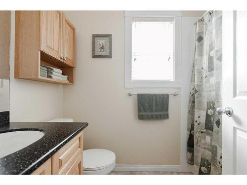 228 Coyote Crescent, Fort Mcmurray, AB - Indoor Photo Showing Bathroom