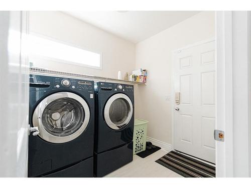 105 Crown Creek Lane, Fort Mcmurray, AB - Indoor Photo Showing Laundry Room