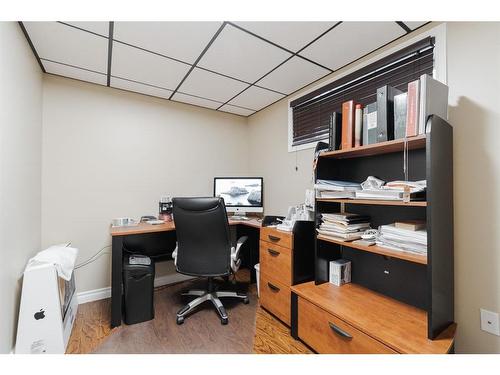 105 Crown Creek Lane, Fort Mcmurray, AB - Indoor Photo Showing Office