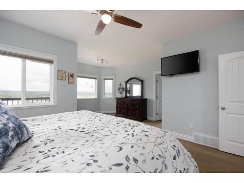 175 Heron Place, Fort Mcmurray, AB - Indoor Photo Showing Bedroom