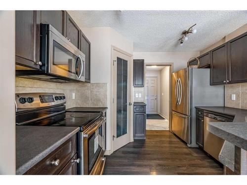 346 Grosbeak Way, Fort Mcmurray, AB - Indoor Photo Showing Kitchen With Stainless Steel Kitchen