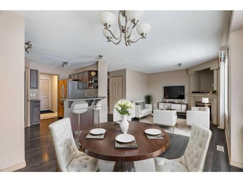 346 Grosbeak Way, Fort Mcmurray, AB - Indoor Photo Showing Dining Room