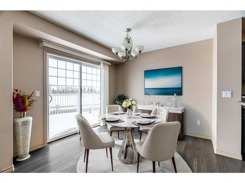 346 Grosbeak Way, Fort Mcmurray, AB - Indoor Photo Showing Dining Room