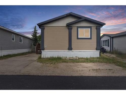 321 Grey Crescent, Fort Mcmurray, AB - Outdoor With Exterior