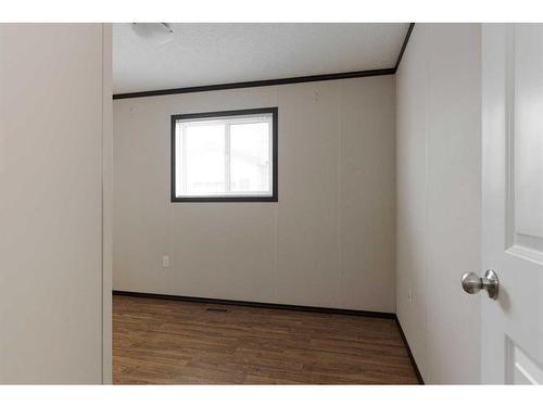 321 Grey Crescent, Fort Mcmurray, AB - Indoor Photo Showing Other Room