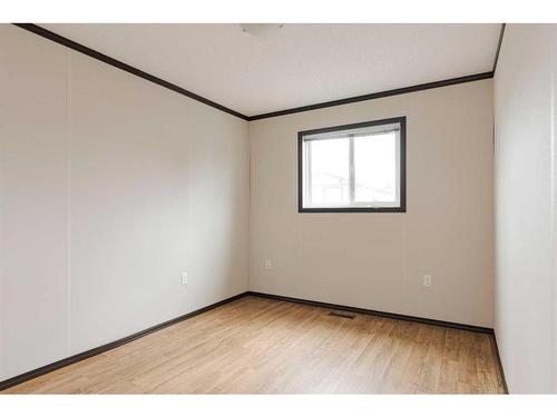 321 Grey Crescent, Fort Mcmurray, AB - Indoor Photo Showing Other Room