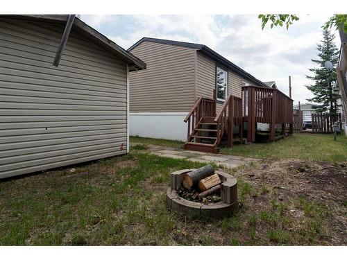 321 Grey Crescent, Fort Mcmurray, AB - Outdoor With Exterior