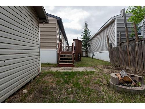 321 Grey Crescent, Fort Mcmurray, AB - Outdoor With Exterior