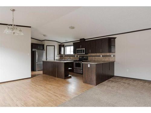 321 Grey Crescent, Fort Mcmurray, AB - Indoor Photo Showing Kitchen With Stainless Steel Kitchen