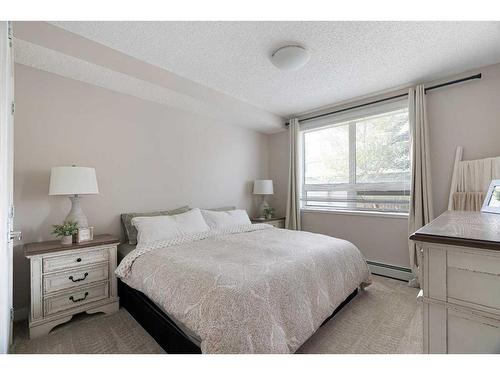 3106-135C Sandpiper Road, Fort Mcmurray, AB - Indoor Photo Showing Bedroom