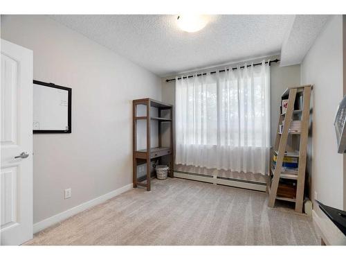 3106-135C Sandpiper Road, Fort Mcmurray, AB - Indoor Photo Showing Bedroom