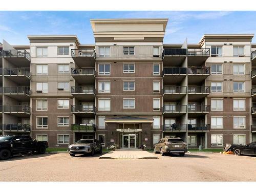 3106-135C Sandpiper Road, Fort Mcmurray, AB - Outdoor With Facade