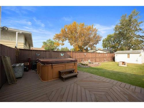 433 Signal Road, Fort Mcmurray, AB - Outdoor With Deck Patio Veranda