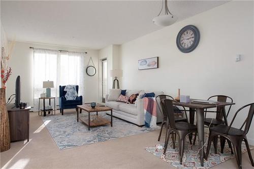 309-136A Sandpiper Road, Fort Mcmurray, AB - Indoor Photo Showing Living Room