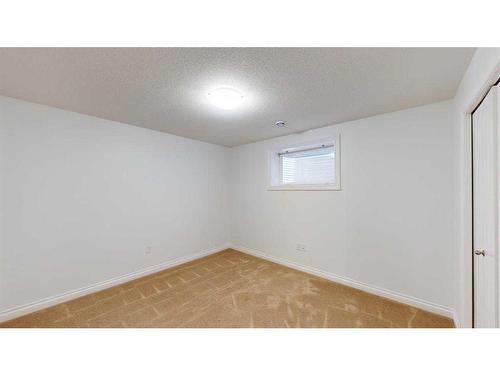 141 Coniker Crescent, Fort Mcmurray, AB - Indoor Photo Showing Other Room