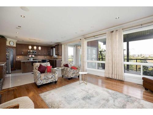 415 Fireweed Crescent, Fort Mcmurray, AB - Indoor Photo Showing Living Room