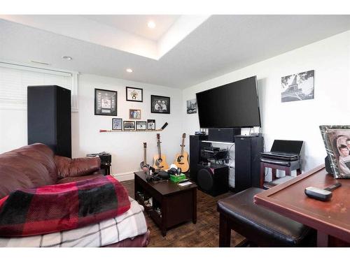 415 Fireweed Crescent, Fort Mcmurray, AB - Indoor Photo Showing Other Room