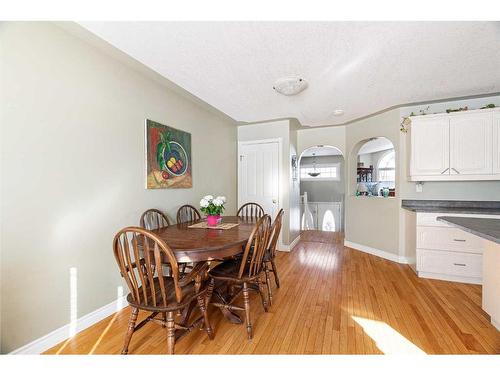 312 Burton Place, Fort Mcmurray, AB - Indoor Photo Showing Dining Room