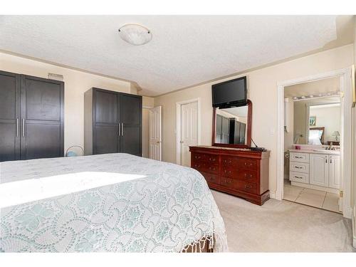 312 Burton Place, Fort Mcmurray, AB - Indoor Photo Showing Bedroom